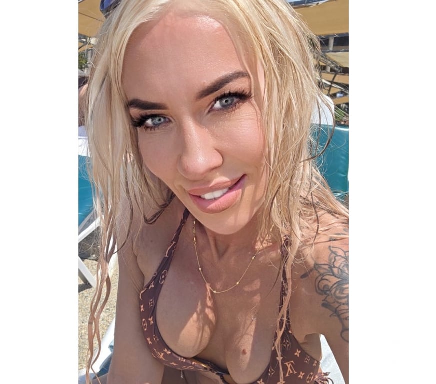 Escorts North London Enfield - Photos for 🔥GLAMOROUS GLOW Jennifer POLISH💫FINE CHOICE