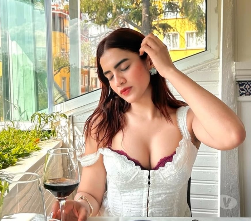 Escorts North West London Harrow - Photos for Beautiful indian girl offer you escorts and massages