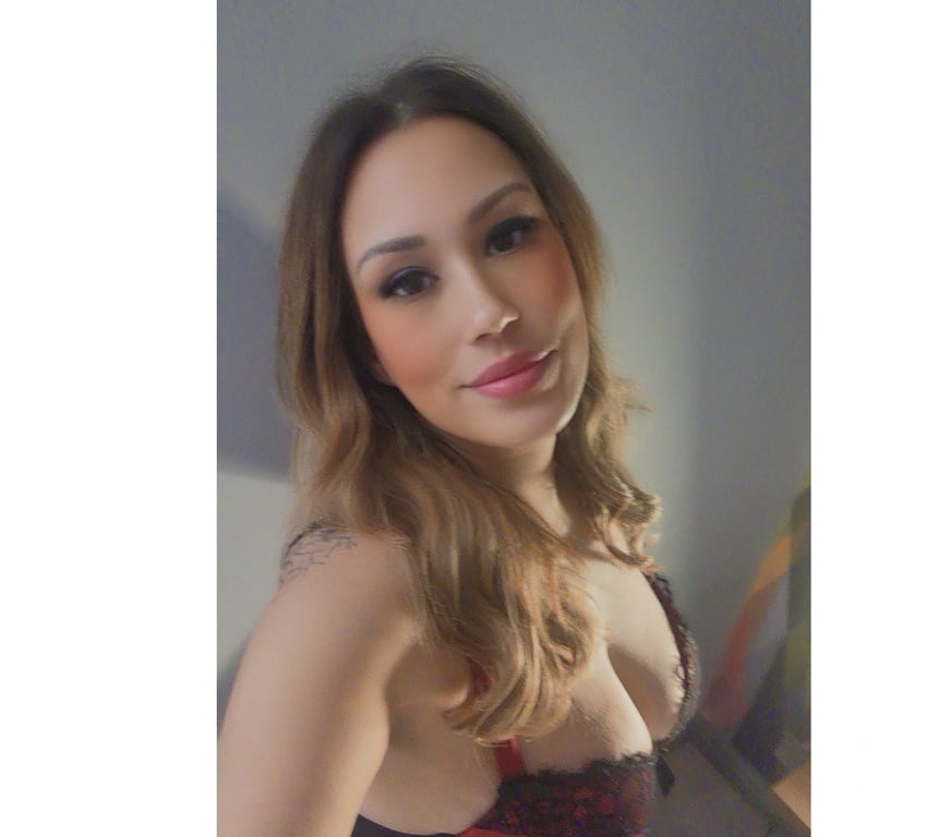 Escorts West Yorkshire Leeds - Photos for Curvy Cora 💕 Massage 🤍 GFE 💕 British born 💋