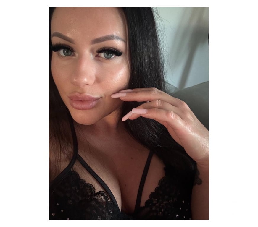 Escorts West Midlands Wolverhampton - Photos for XXX NICOLE XXX NEW BABE FROM HUNGARY XXX REAL PHOTOS