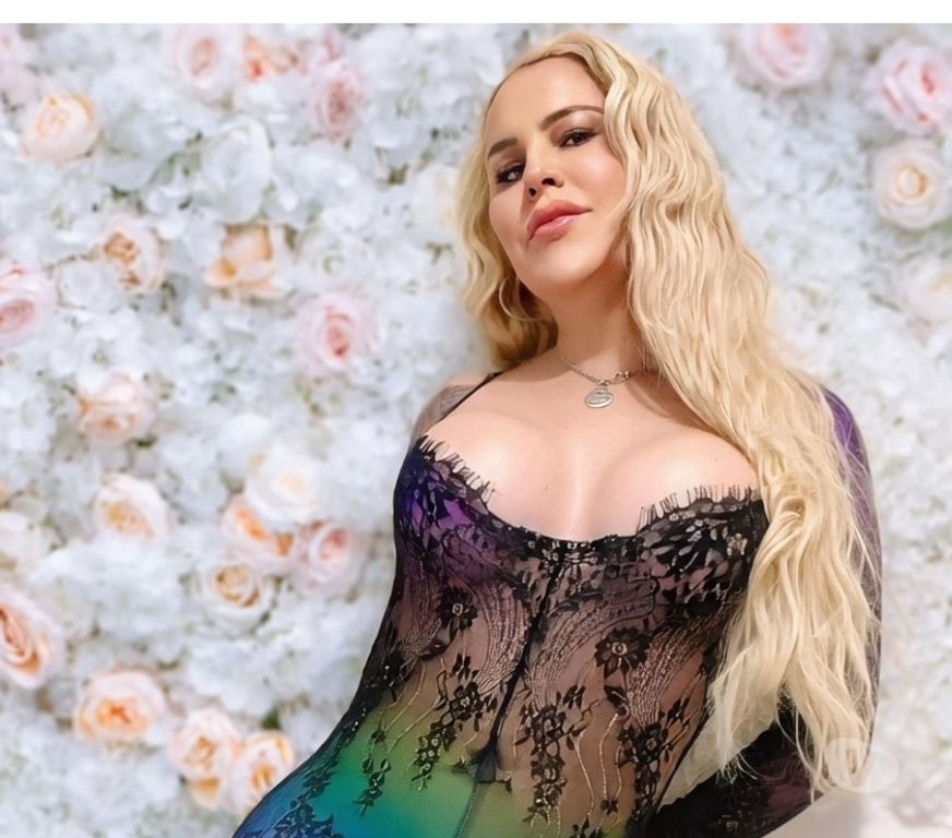 Escorts South West London Clapham South Station - South West London - Photos for 🔥LAURA HOT BEAUTIFUL BLOND🔥
