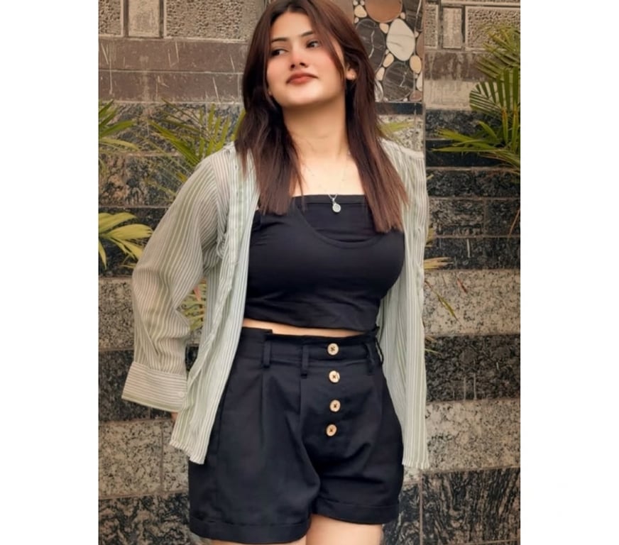 Escorts West London Ealing - West London - Photos for Beautiful punjabi babe💓 modern smart and friendly