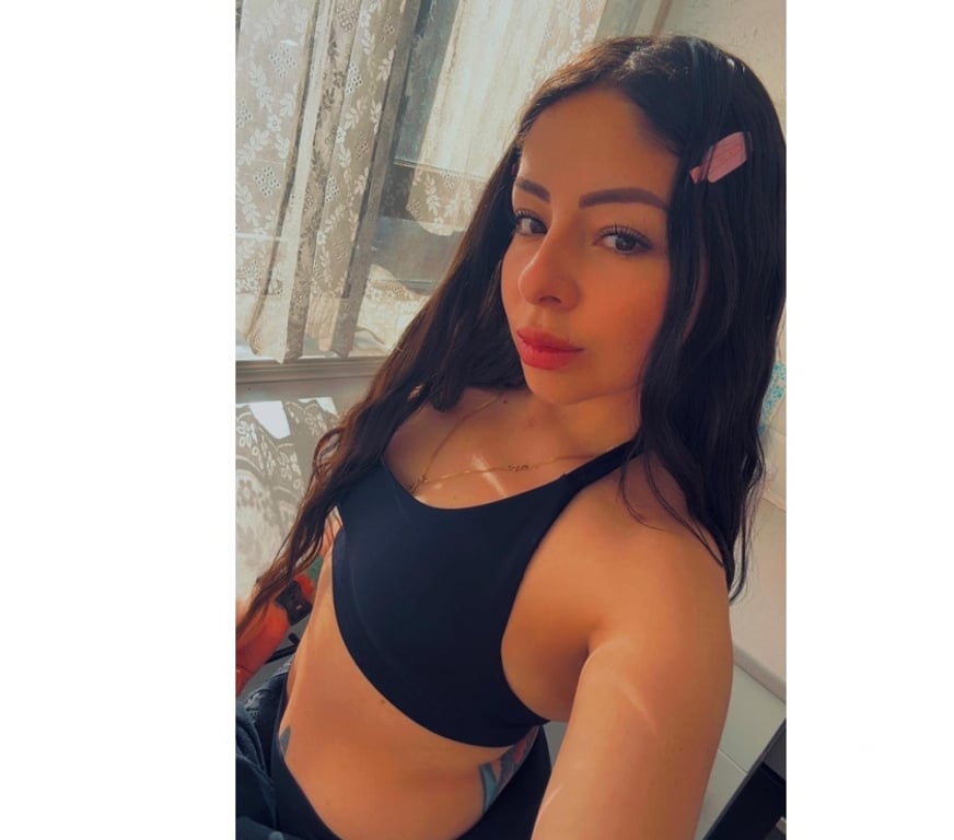 Escorts East London Stratford - DLR Station - East London - Photos for SEXY LATÍN COLOMBIAN LAURA