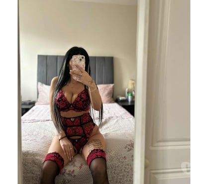 Escorts and Massages Camberley Surrey Heath - Photos for Luxury New Escort Kim