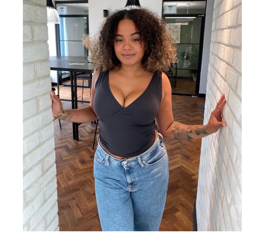 Escorts Brent Wembley - Brent - Photos for 🇬🇧👩🏽‍🏫Lightskin Therapist 🍑A-Level, OWO