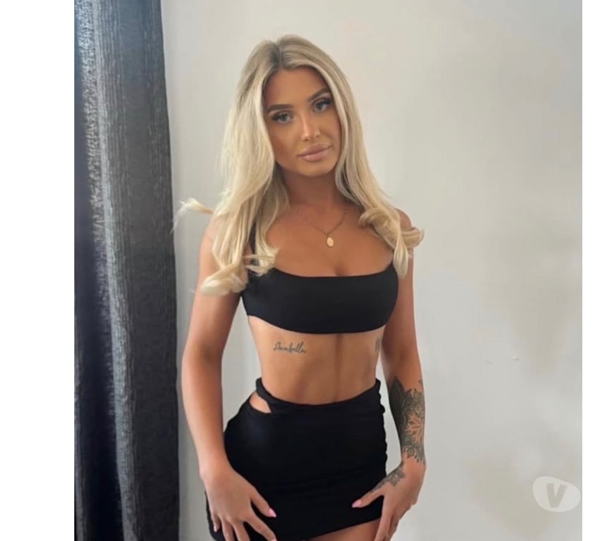 Escorts Wiltshire Swindon - Photos for 😛YOUNG😛🔥HOT🔥🎉PARTY GIRL🎉