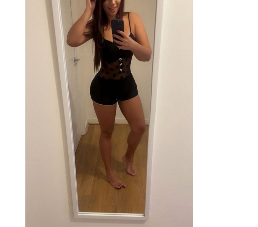 Escorts West London Ealing Broadway - West London - Photos for 👅😋Dominatrix hot tongue sculptural body