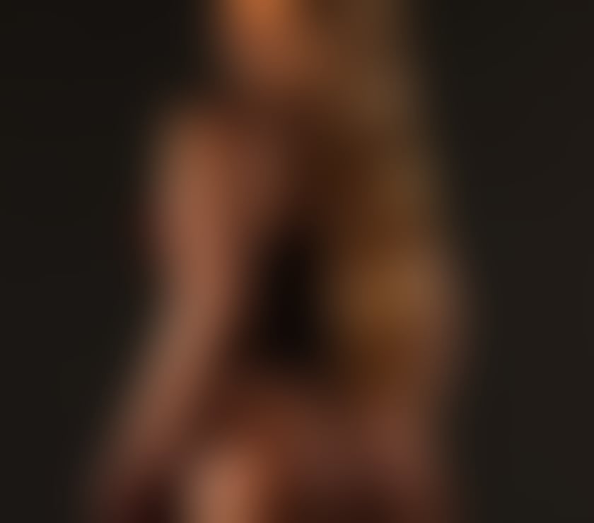 New in town sexy Latino yasmyn blonde party 🥂