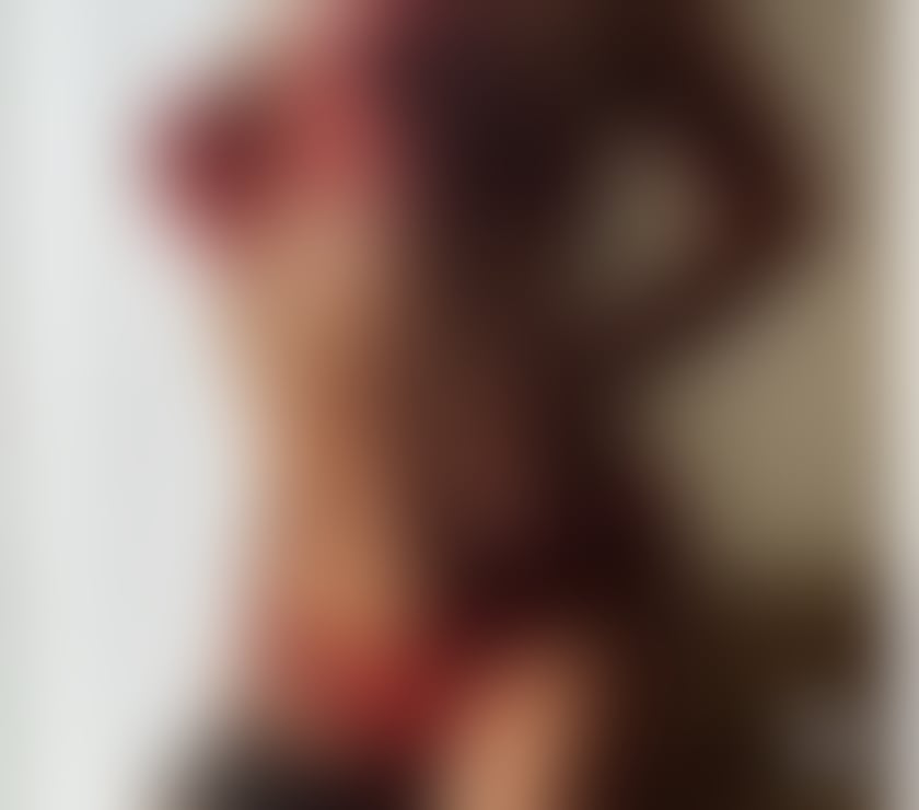 Escorts Gloucestershire South Gloucestershire - Photos for HOT ASS MILF ENGLISH BLONDE FOR YOUR PLEASURE