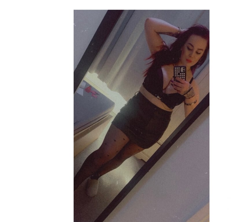 Adult Entertainment Merseyside Knowsley - Photos for ✨ Online Only • Discreet • Charming & Fun ✨