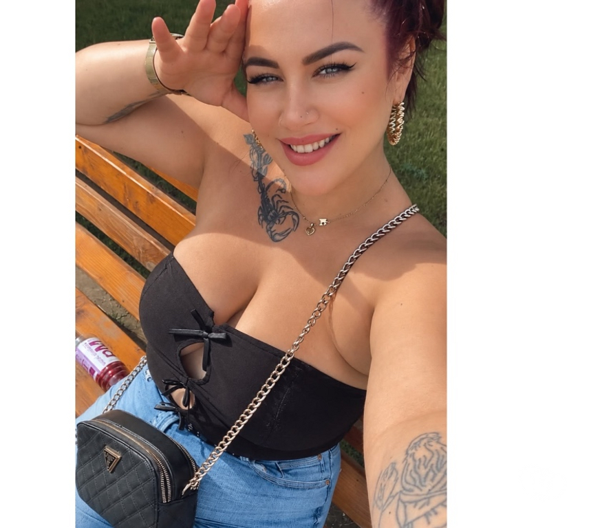 Adult Entertainment Merseyside Knowsley - Photos for ✨ Online Only • Discreet • Charming & Fun ✨