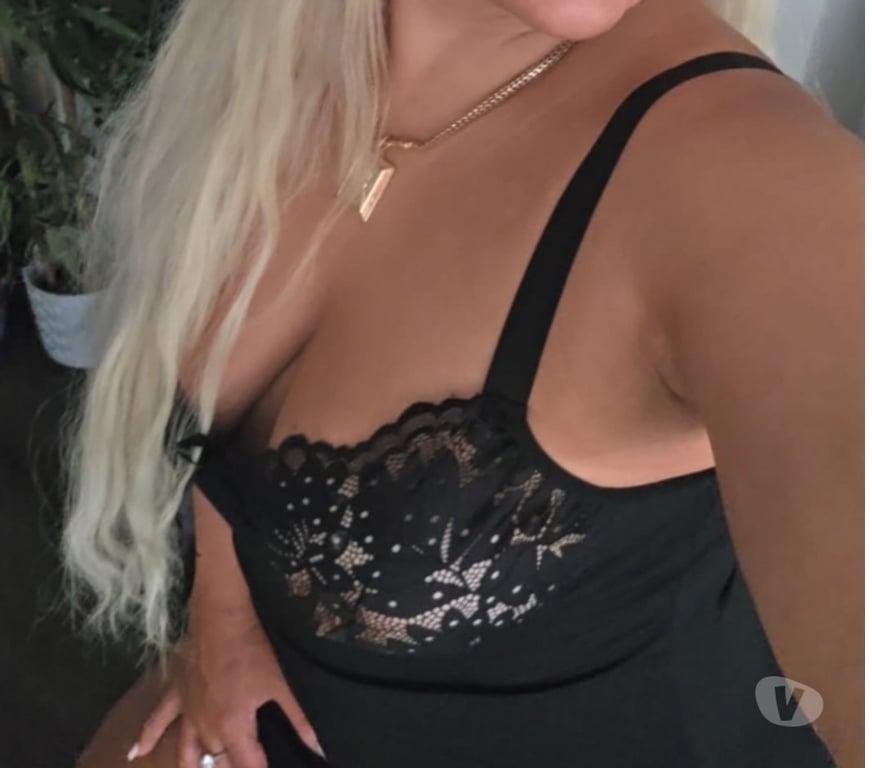 Escorts North West London Willesden Green - North West London - Photos for Hi Guys I’m Zita ! I hope you’re well!❤️