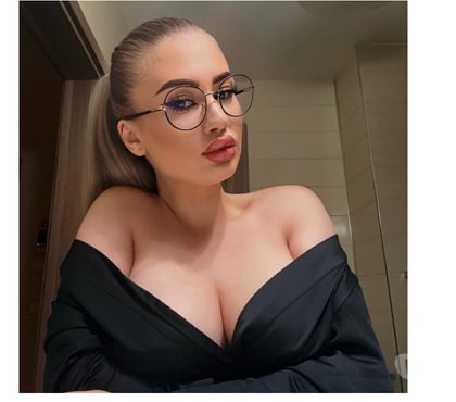 Escorts and Massages Oldham Town Centre Oldham - Photos for Olivia sexy girl