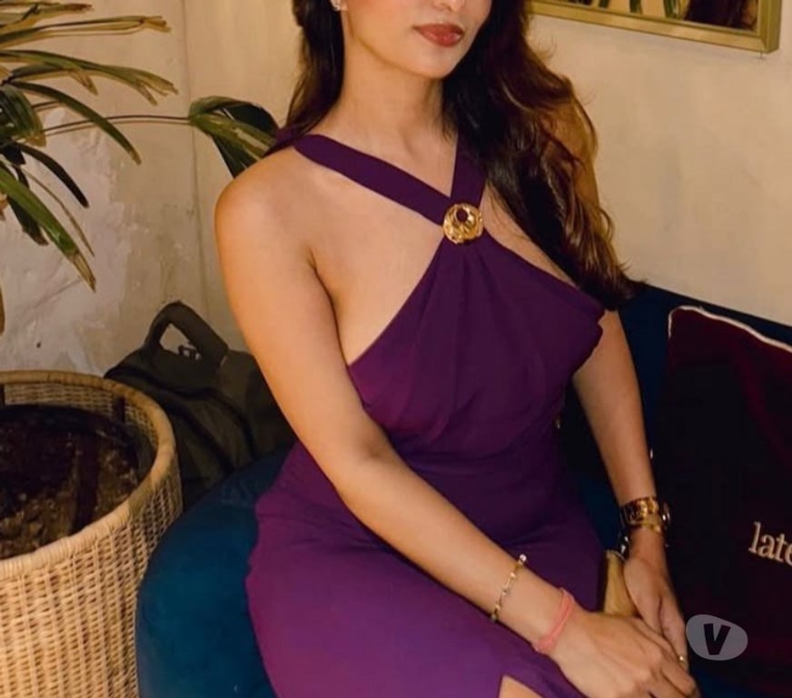 Escorts West London Hounslow - Photos for Niku indian uni girl in your town for few days