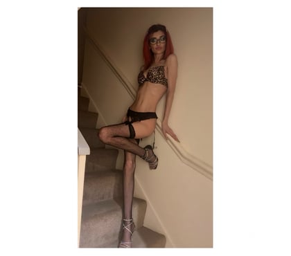 Escorts Finchley North London - Photos for Mature slim party women