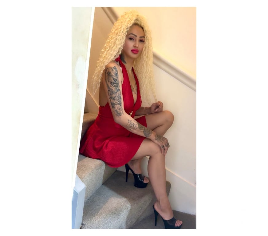 Escorts North West London Colindale Station - North West London - Photos for Blonde nicole party girl