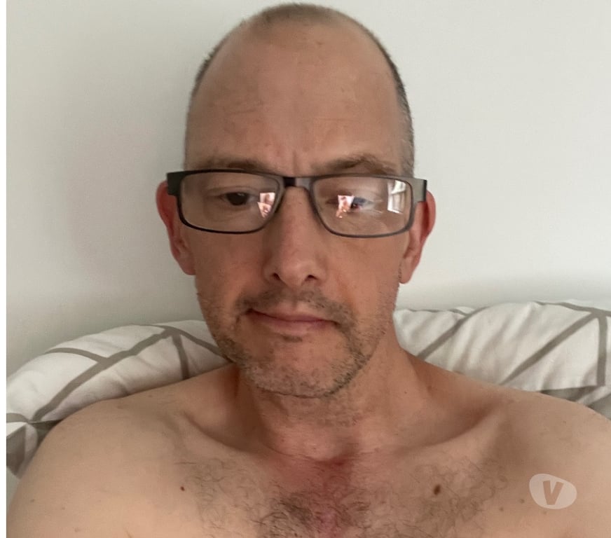 Local Swingers Surrey Waverley - Photos for A bi guy wants to experience being bi curious