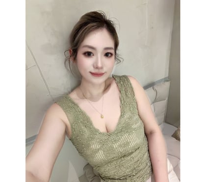  Escorts Stretford Trafford - Photos for B2B hot oil massage escort best Serve