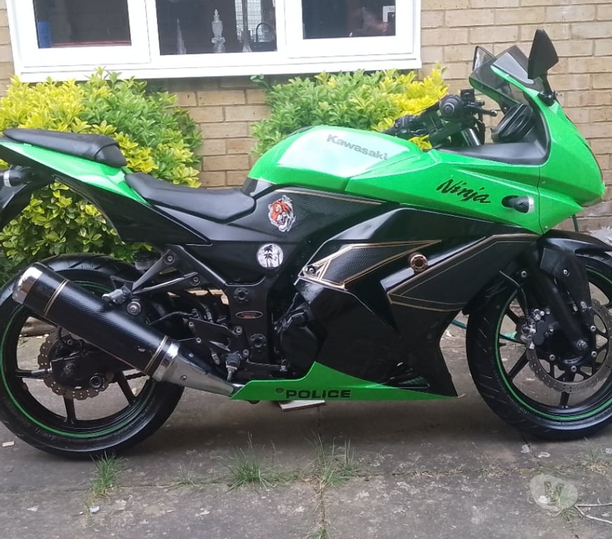 motorbike for sale Central London London Bridge Station - Central London - Photos for Kawasaki NINJA 250R