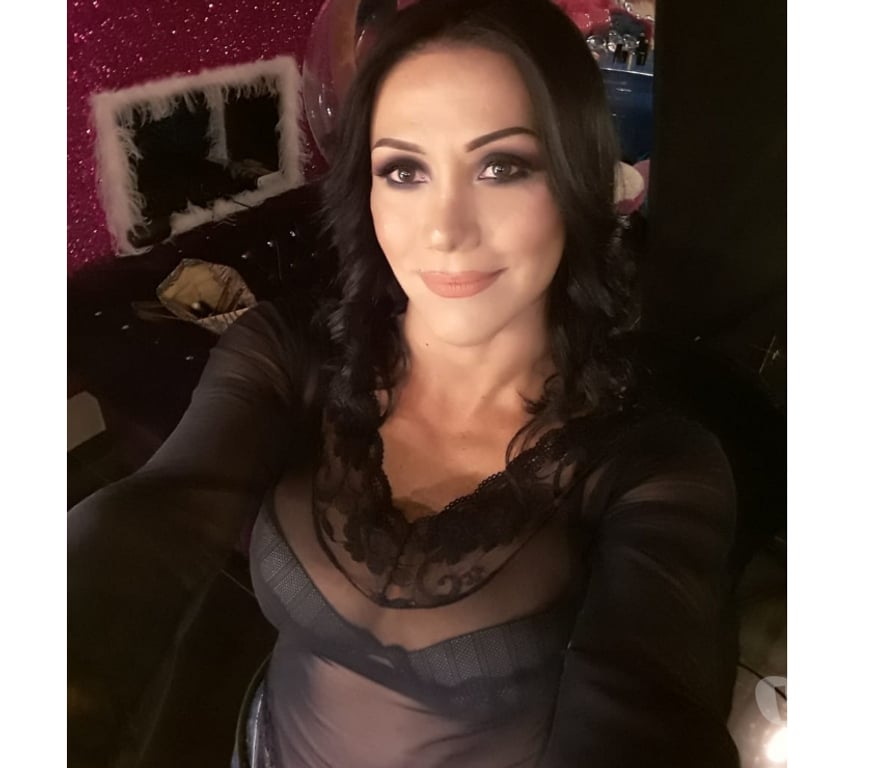 Trans Escorts Kent Canterbury - Photos for Feminine Juicy Smooth Model TRANS Girl With Hard TOY