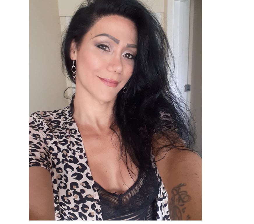 Trans Escorts Kent Canterbury - Photos for Feminine Juicy Smooth Model TRANS Girl With Hard TOY