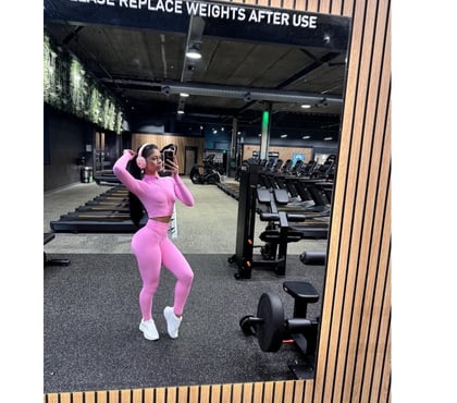 Escort London Bridge Station Central London - Photos for Mel 🍯 Party girl 🇧🇷
