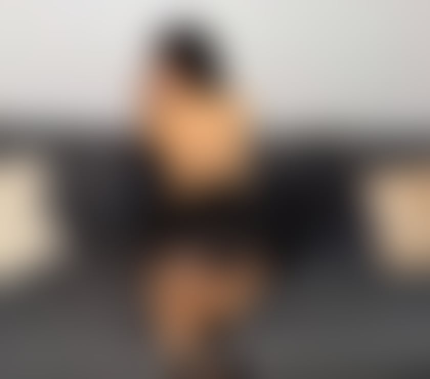 Escorts Kent Dover - Photos for Attractive brunette with generous curves, voluptuous breasts
