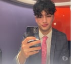 Zach🥺😁 (new on here)