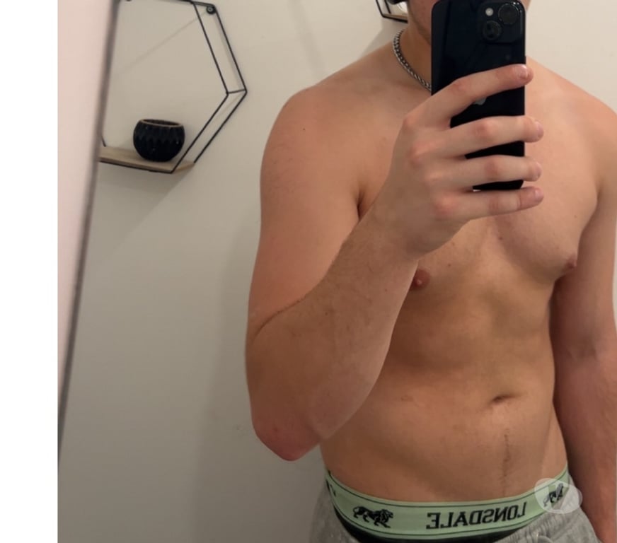  Gay massage Greater Manchester Bolton - Photos for Young toned lad — Leigh Wigan Manchester