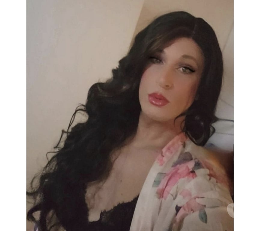 Trans Escorts Cornwall Falmouth - Cornwall - Photos for French Mélissa few days in FALTMOUTH (private parking)