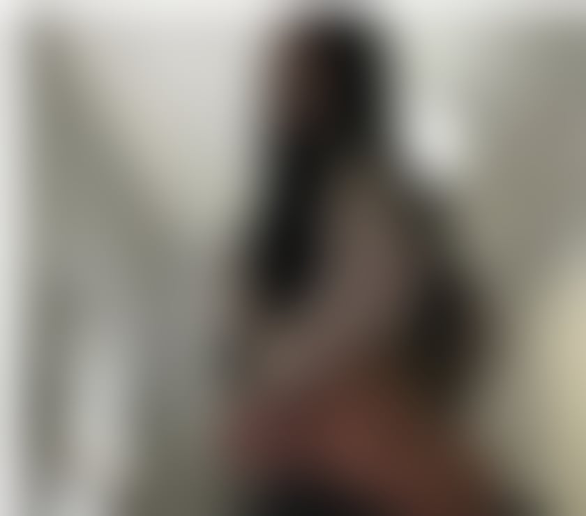 Escorts West Midlands Solihull - Photos for Hello I am Chantelle I am Colombian and I am 27 years old