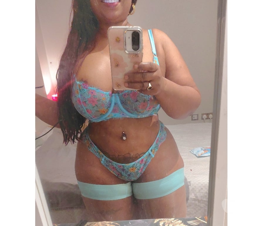 Escorts Bracknell Forest Bracknell - Bracknell Forest - Photos for Paola 🍑 LATINA IN TOWN 🥂DominatrixX