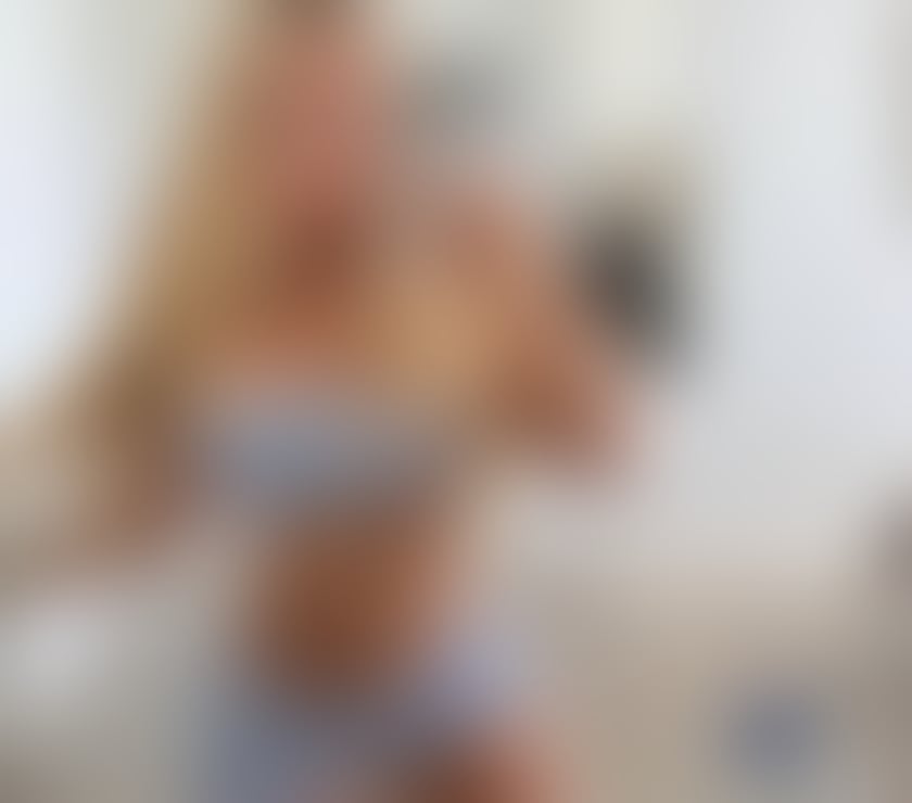  Escorts Northampton West Northamptonshire - Photos for LISS BLONDE NEW IN TOWN 🥳PARTY