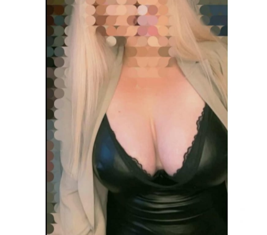 Escorts Nottinghamshire Nottingham - Photos for Polish Blonde Margaret Hot oils Massage and more