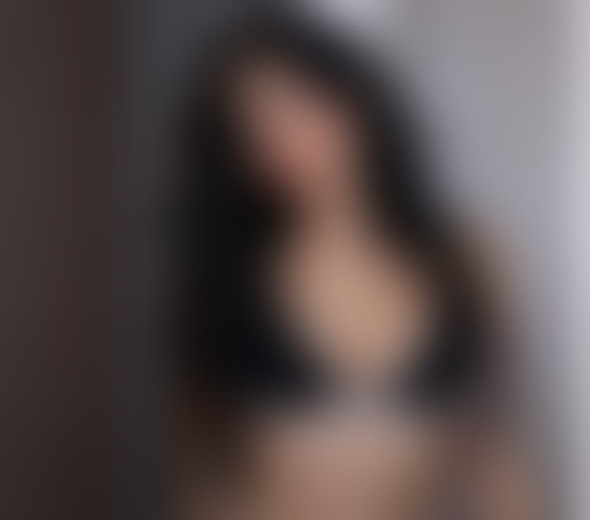  Escorts & Erotic Massage Aldgate East Station East London - Photos for FABIANA 💋 SEXY AND CHARMING 🔥