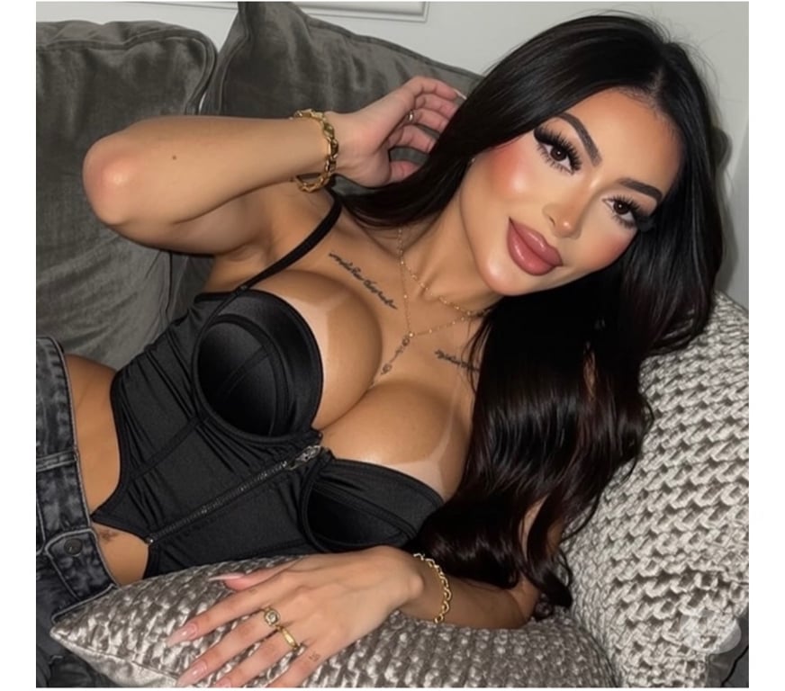 Escorts South West London Kingston upon Thames - Photos for 🇧🇷BELA LATINA GOOD SERVICE💋NO REGRETS🫦FULL😈