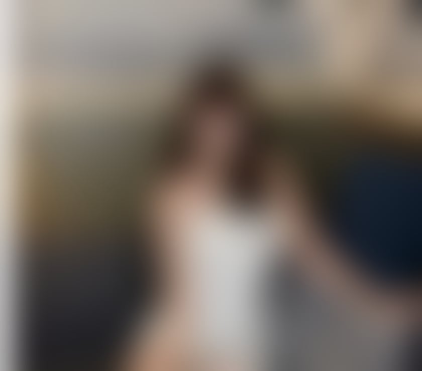 Escorts Streethay Lichfield - Photos for Pure Warmth & Natural Elegance