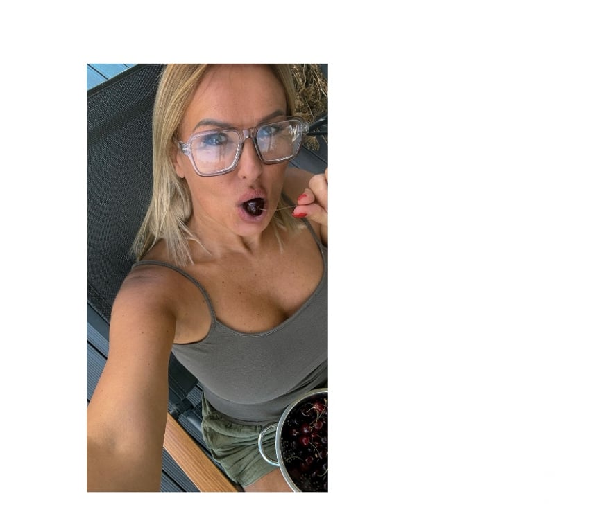 Escorts Warrington Lymm - Warrington - Photos for Polish Pie Pandora Mature Well Experienced Slimmer figure!