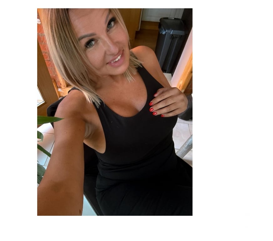 Escorts Warrington Lymm - Warrington - Photos for Polish Pie Pandora Mature Well Experienced Slimmer figure!