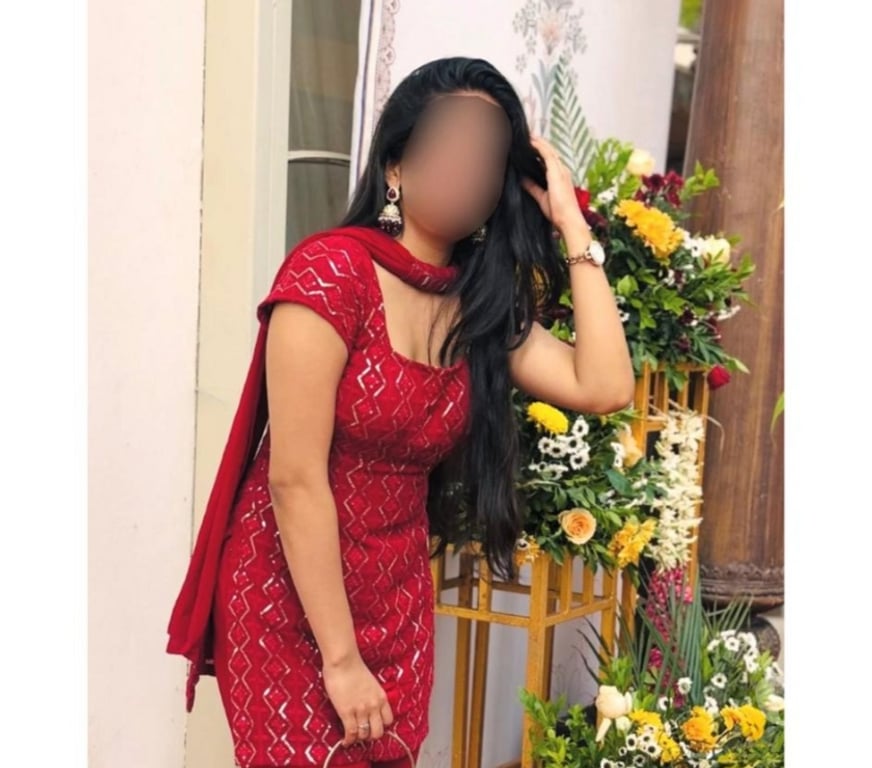 Escorts Bedfordshire Luton - Photos for NILA South Indian Tamil Girl New in LUTON