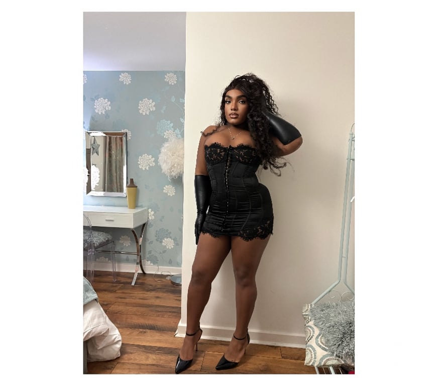 Trans Escorts West Yorkshire Bradford - Photos for Samira BBC Brasil