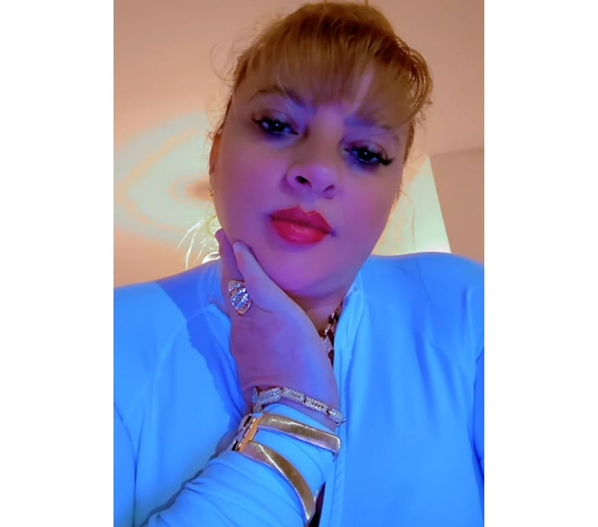 Escorts Bristol Bristol City Centre - Bristol - Photos for RUBY Brenda I like parties and having fun.