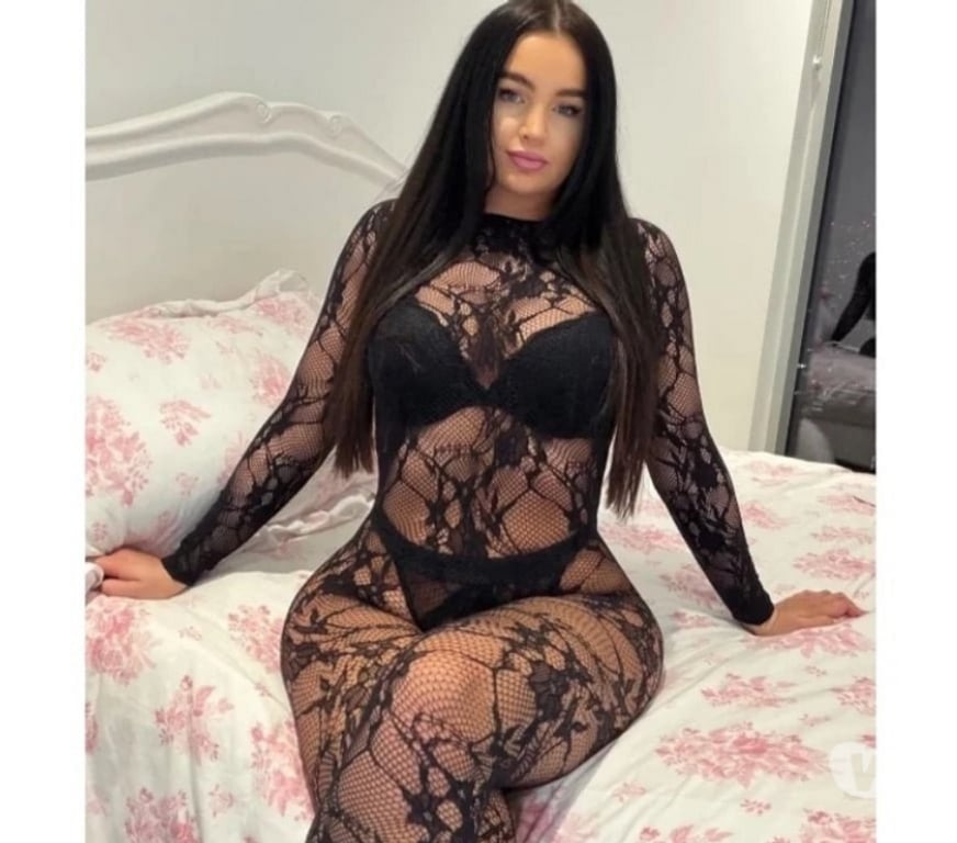 Escorts Cheshire West and Chester Chester - Cheshire West and Chester - Photos for Hello I'm Ella new here only for 2 days call me