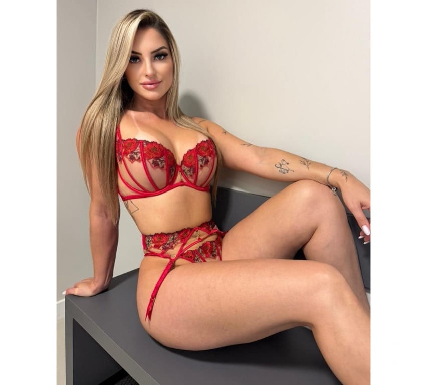 Escorts Cambridgeshire Cambridge - Photos for Gabi 🇧🇷 naughty blonde 😈 GFE 🥰 Big Ass 🔥