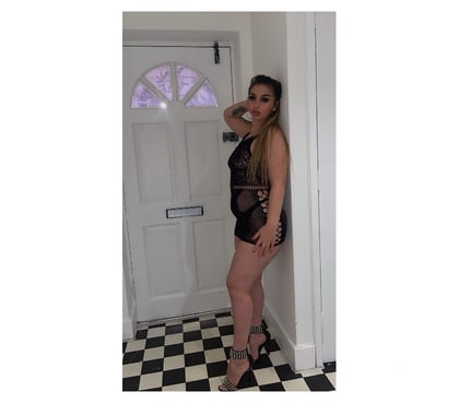 Escorts and Massages Stratford East London - Photos for NEW 🍒Yasmina🔥 Sweet Party🍒