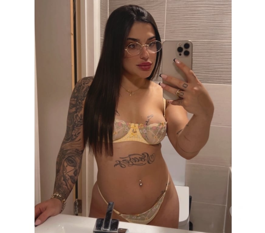 Escorts West Yorkshire Leeds - Photos for 🇧🇷BIANCA PARTY GIRL🇧🇷 Brazilian 100% REAL