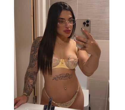 Escort Leeds City Centre Leeds - Photos for 🇧🇷BIANCA PARTY GIRL🇧🇷 Brazilian 100% REAL