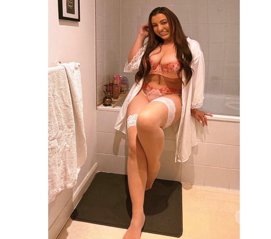 Escorts Essex Brentwood - Photos for 🍒 Mirela PARTY GFE in Brentwood