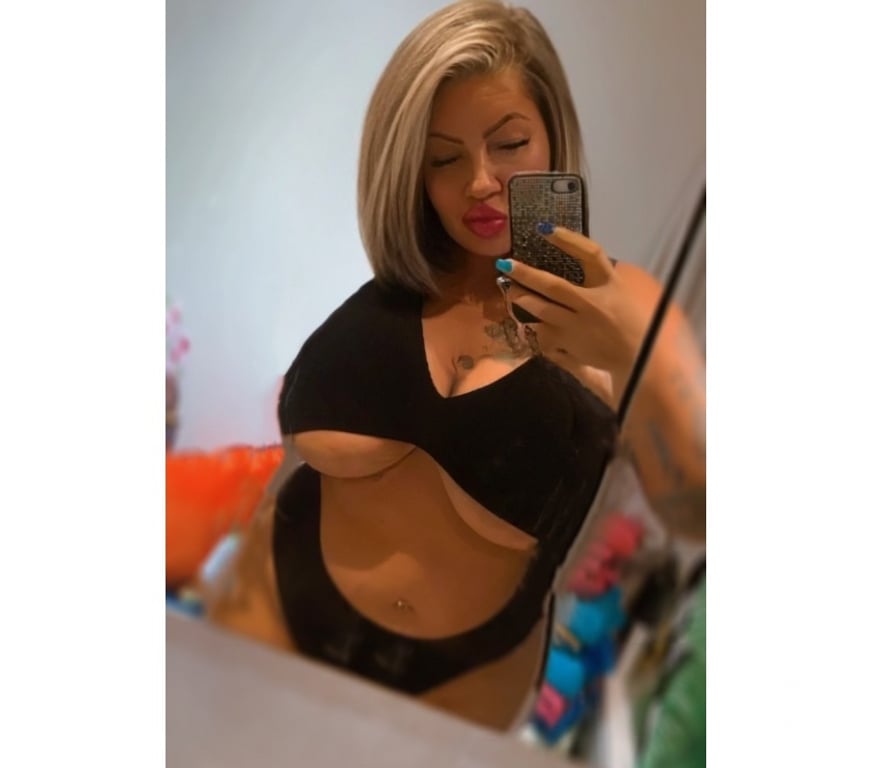 Escorts Oxfordshire Vale of White Horse - Photos for Didcot! Maggie Busty Milf 😍😍😍🤙