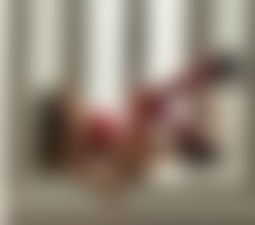 Escorts Cardiff City Centre Cardiff - Photos for ❤️🍾🥂Hey party girl 🥂🍾❤️